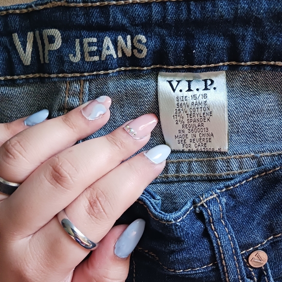 VIP Jeans - Picture 2 of 3